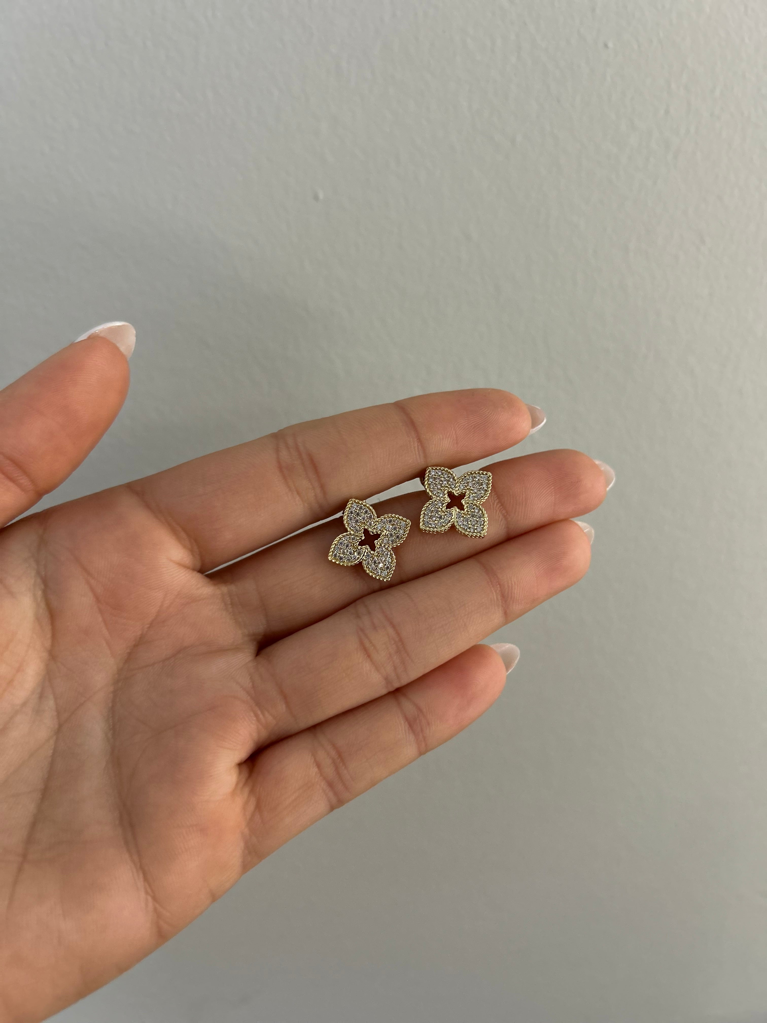 14K Flower earrings