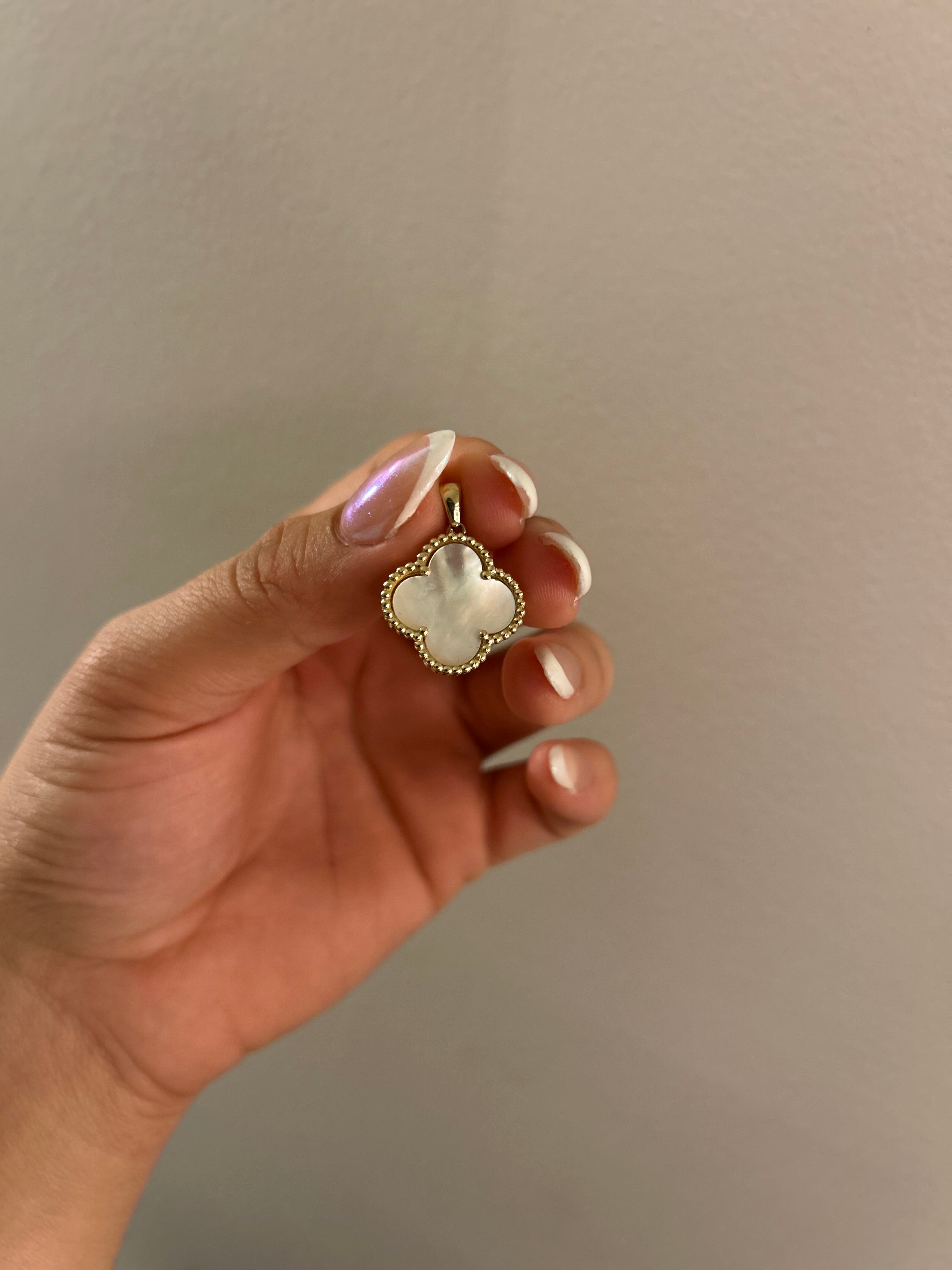 14K Jumbo Clover Pendant