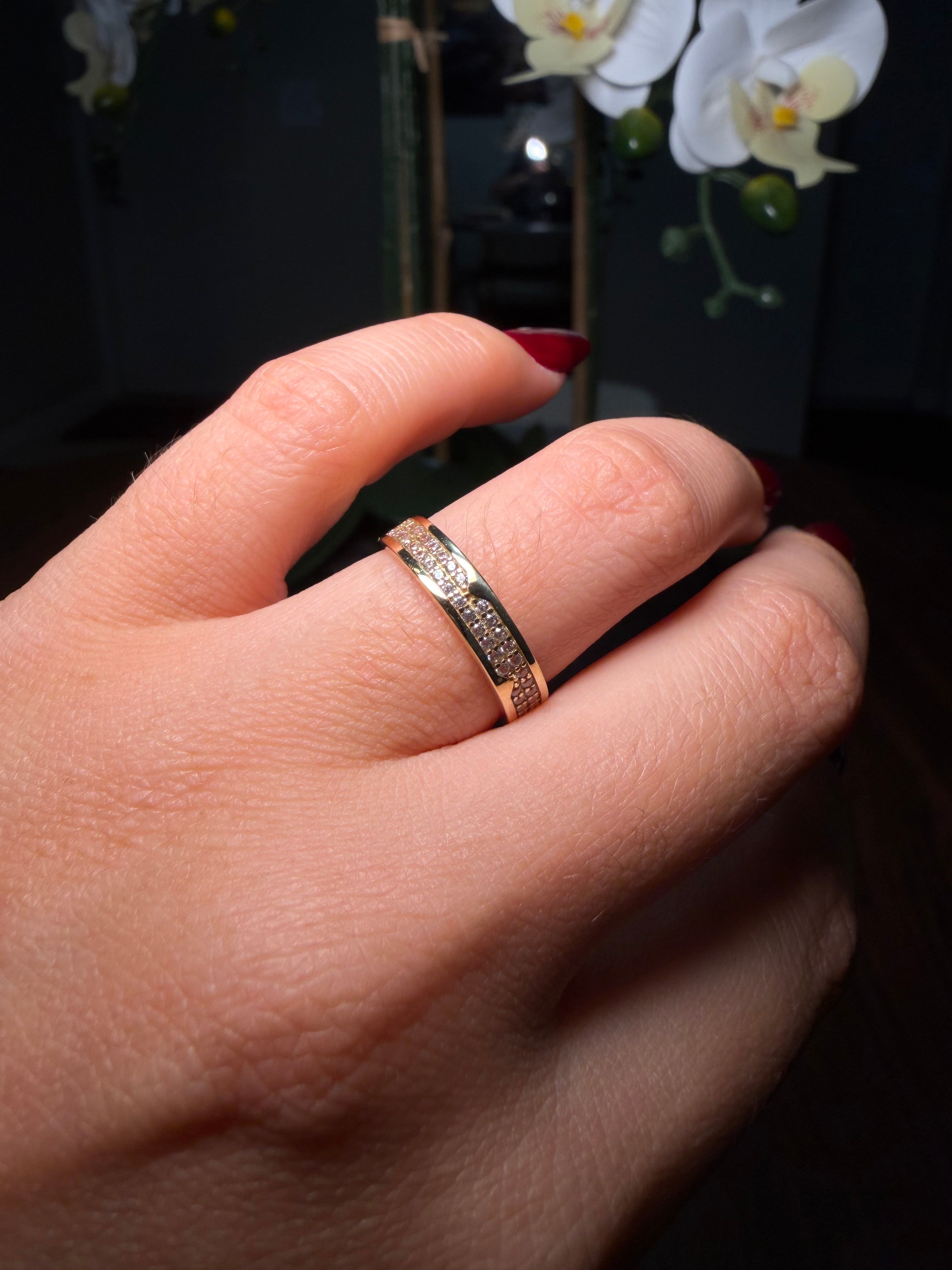 Double Row Stone Band 10K